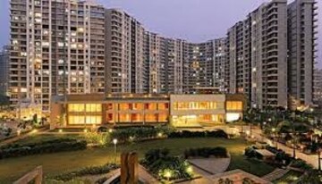 2.5 BHK Apartment For Rent in Kalpataru Aura, Ghatkopar West
