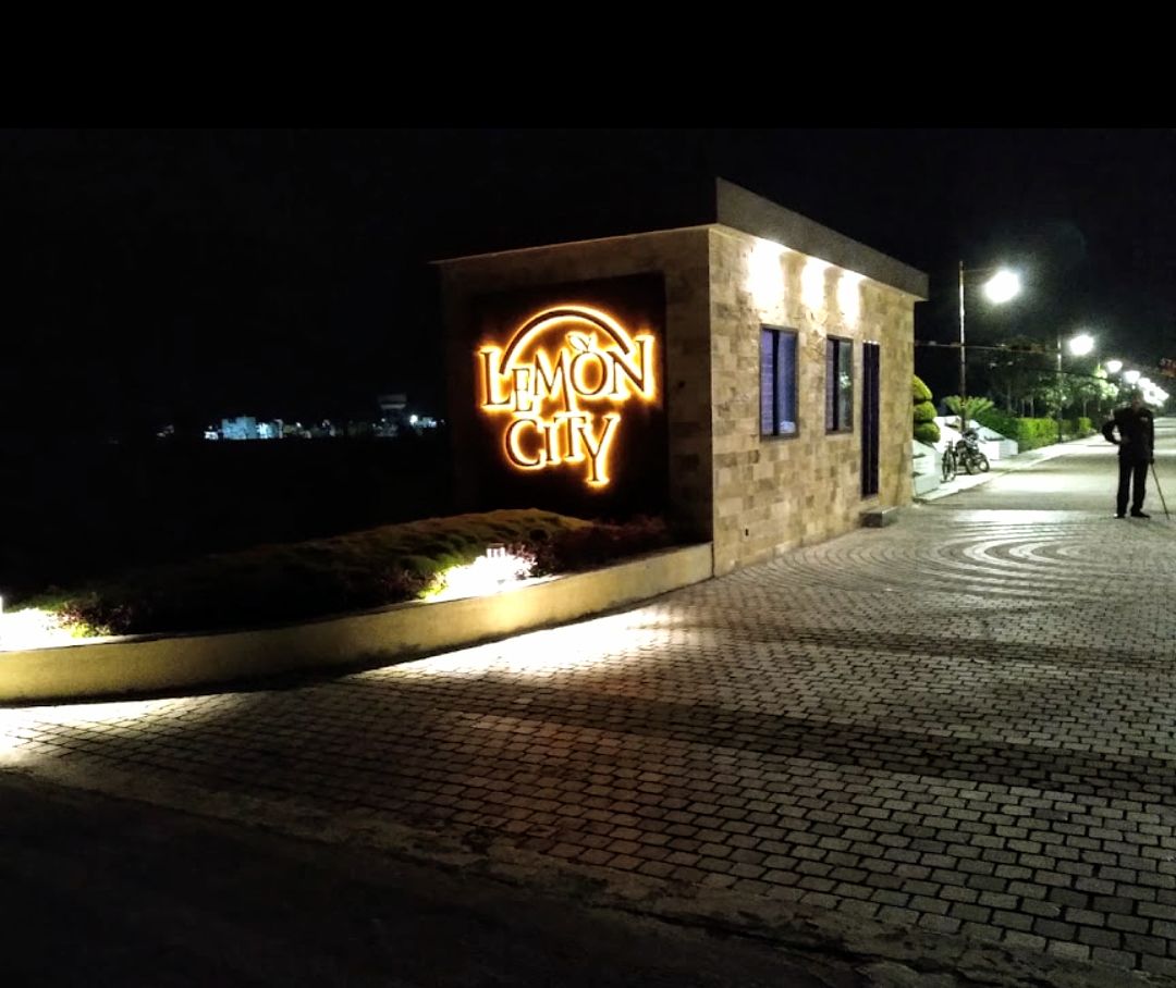 Plot For Sale in Lemon City 