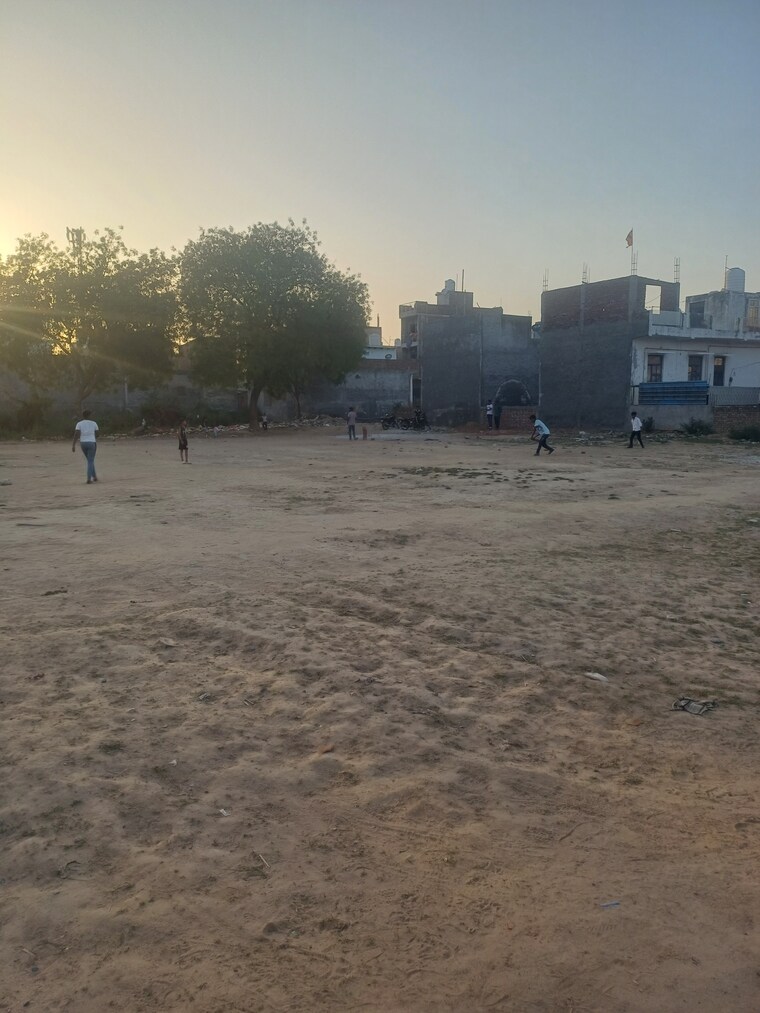 undefined, dheeraj nagar  71 Sq.Yd. Plot In Dheeraj Nagar Faridabad 8454596