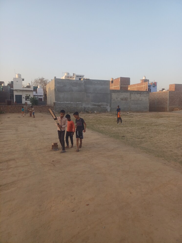 undefined, dheeraj nagar  72 Sq.Yd. Plot In Dheeraj Nagar Faridabad 8454609