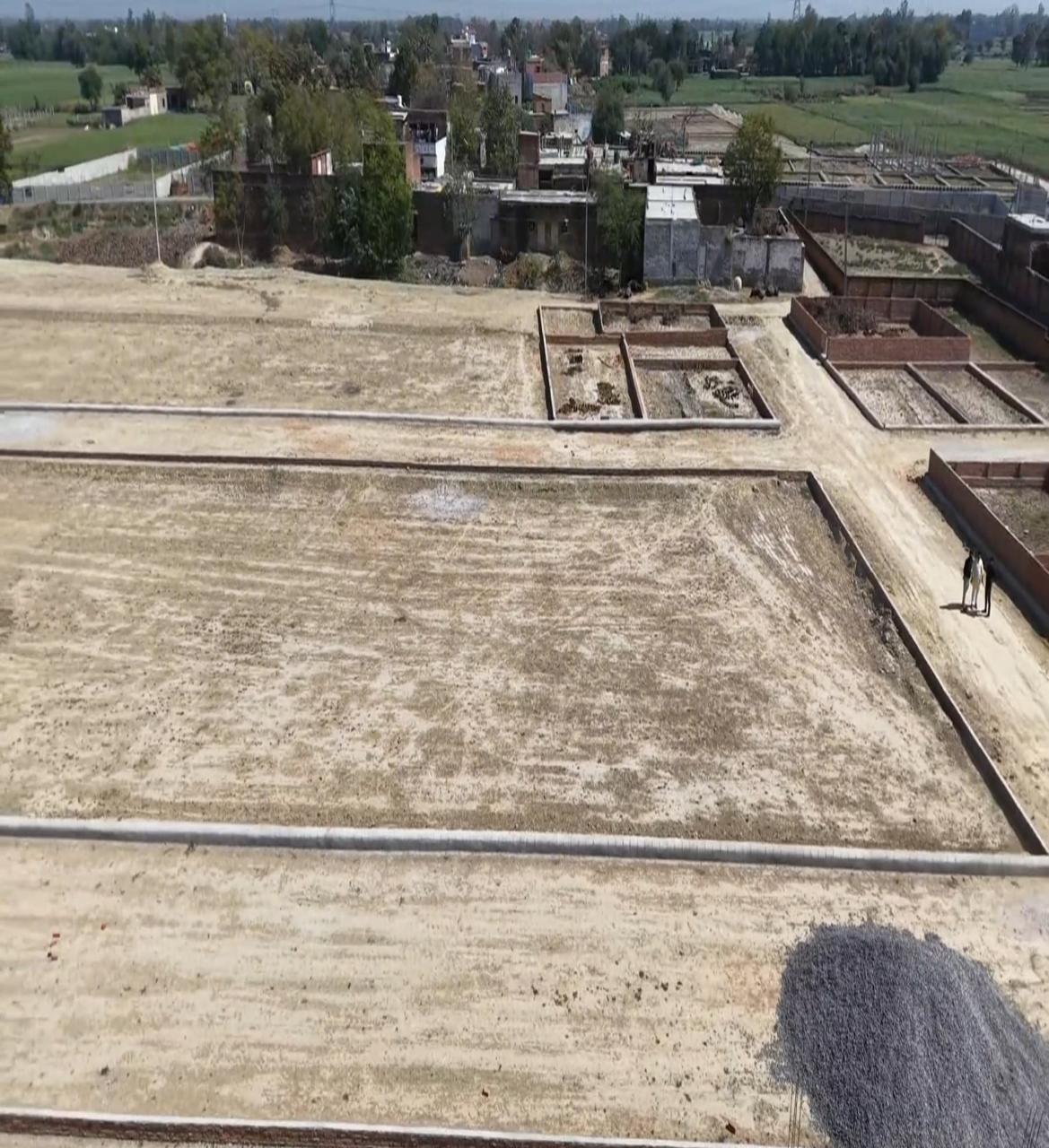 Plot For Sale in Gagan Vihar 