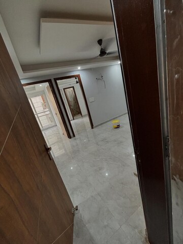 Room in 4 BHK Builder Floor at Chattarpur – for Sale
