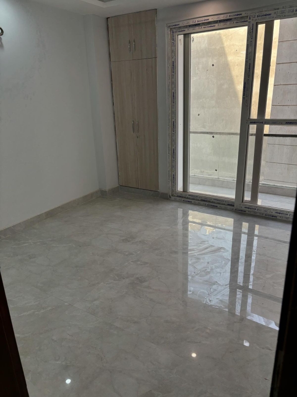 4 BHK + Pooja Room,Servant Room Builder Floor For Sale in Oakwood Home