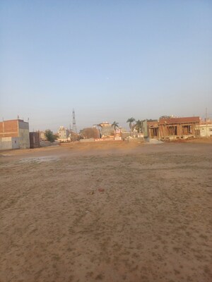  Plot For Sale in Dheeraj Nagar