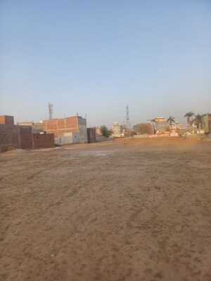  Plot For Sale in Dheeraj Nagar