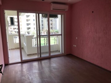 Master Bedroom in 3 BHK Apartment at MI Rustle Court, Gomti Nagar – for Rent