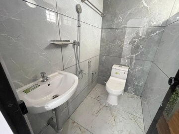 Bathroom in 4 BHK Villa at Nadathara – for Sale