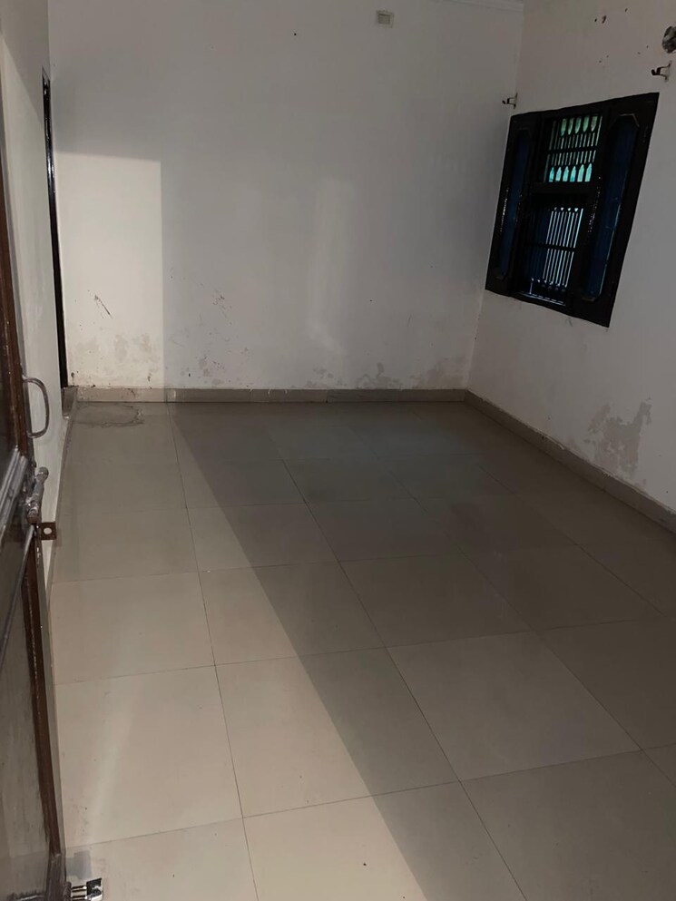 Master Bedroom, ambala highway 5 Bedroom 300 Sq.Yd. Independent House In Ambala Highway Zirakpur 8454804