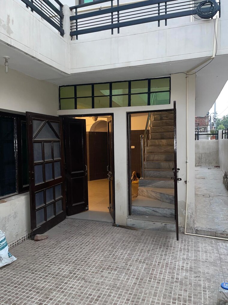 Gym, ambala highway 5 Bedroom 300 Sq.Yd. Independent House In Ambala Highway Zirakpur 8454804