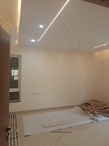 Room in 3 BHK Apartment at Aurobindo Kohinoor, Serilingampally – for Rent
