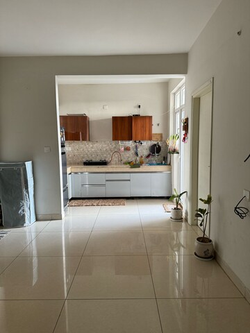 Living Room in 3 BHK Apartment at Amrapali Vaishali, Vaishali Sector 3 – for Sale