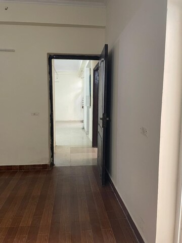 2.5 BHK Apartment For Sale in Amrapali Silicon City, Sector 76
