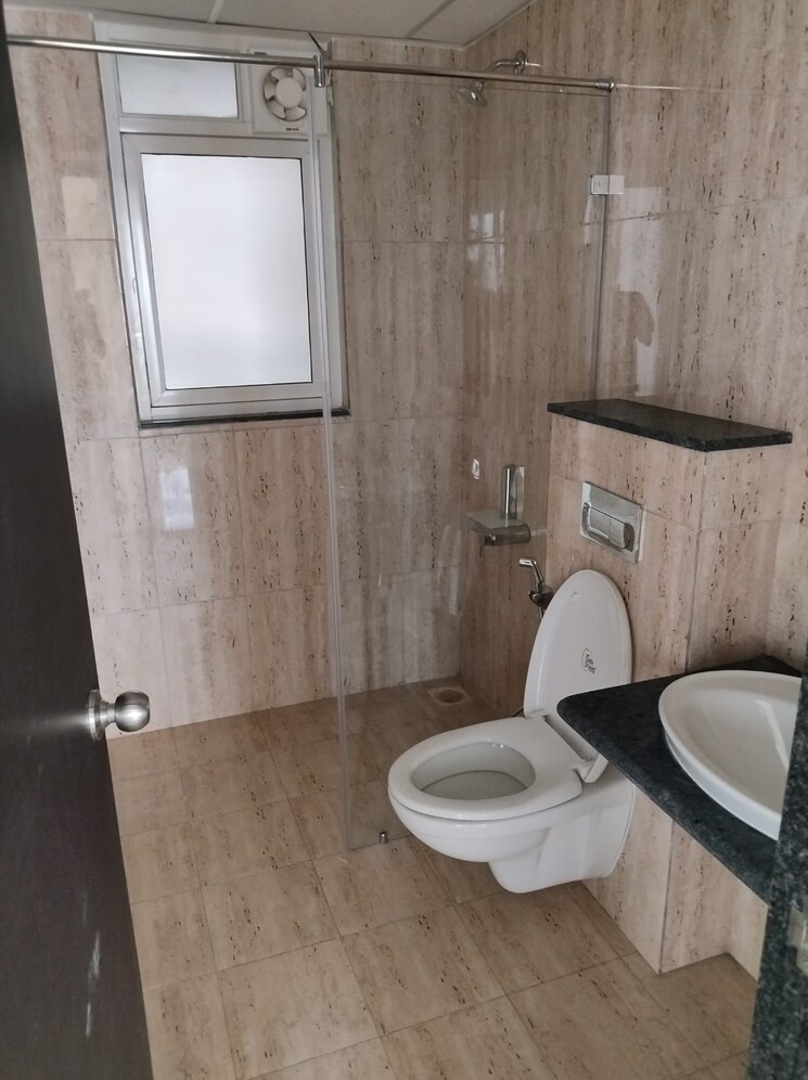Bathroom, hinjewadi 3 Bedroom 1100 Sq.Ft. Apartment In Hinjewadi Pune 8454881