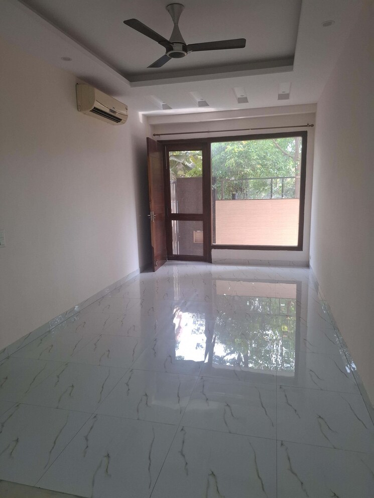 undefined, malibu-shopping-arcade 2 Bedroom 200 Sq.Yd. Builder Floor In Sector 47 Gurgaon 8454950