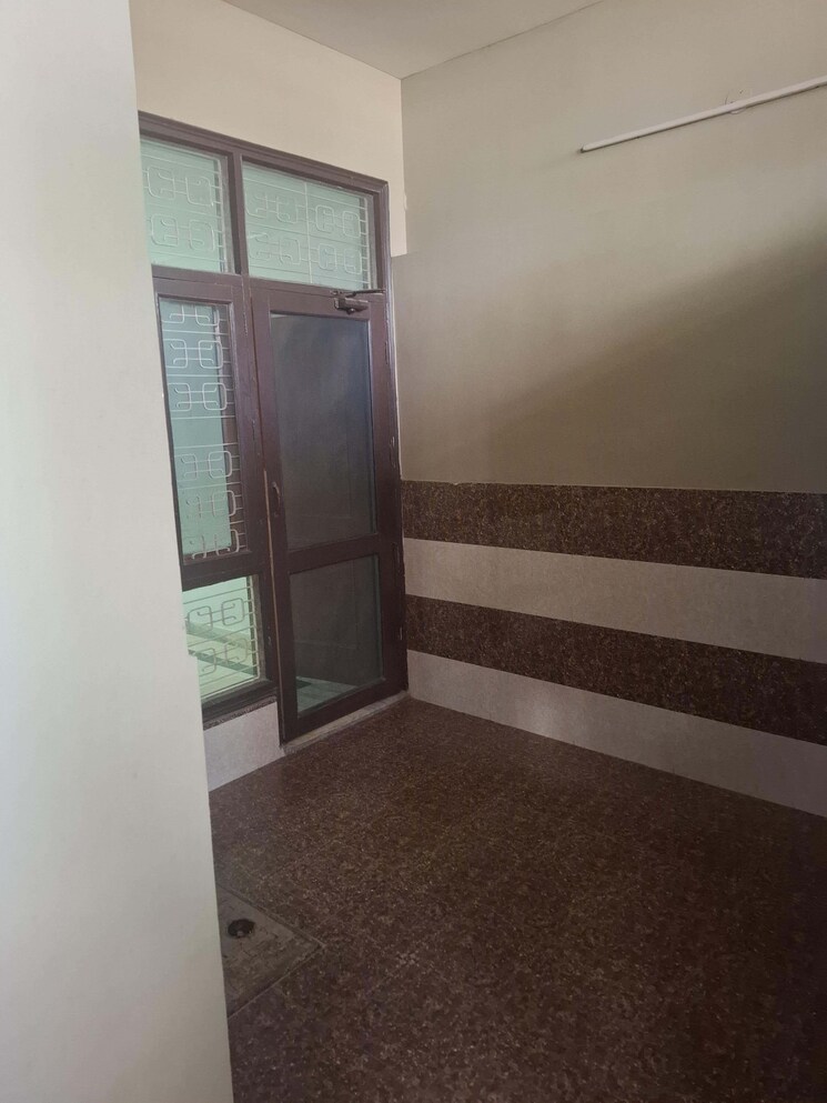 Master Bedroom, malibu-shopping-arcade 2 Bedroom 200 Sq.Yd. Builder Floor In Sector 47 Gurgaon 8454950