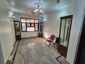 Room in 3 BHK Apartment at Sector 22 Dwarka – for Rent