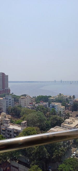 Living Room in 3 BHK Apartment at Classic Oceanic, Mahim – for Sale