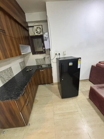 Master Bedroom in 1 BHK Builder Floor at Sushant Vyapaar Kendra, Sector 43 – for Rent