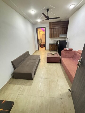 Master Bedroom in 1 BHK Builder Floor at Sushant Vyapaar Kendra, Sector 43 – for Rent