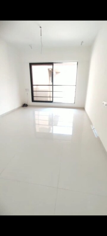 Room in 2 BHK Apartment at Vile Parle East – for Rent