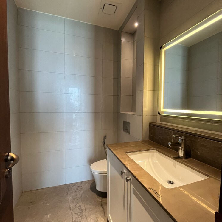 Bathroom, chattarpur 3 Bedroom 3300 Sq.Ft. Apartment In Chattarpur Delhi 8455167