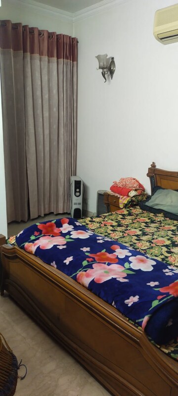 Bedroom in 3 BHK Builder Floor at Malviya Nagar – for Rent