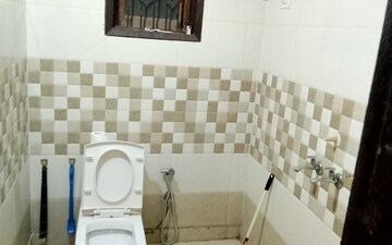 1 BHK Builder Floor For Rent in Paryavaran Complex