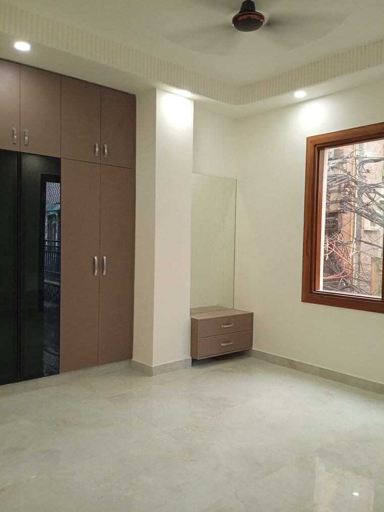 Room, dashrath puri 2 Bedroom 700 Sq.Ft. Apartment In Dashrath Puri Delhi 8455282