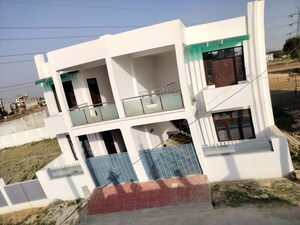 Building Lobby in 3 BHK Villa at Faizabad Road – for Sale