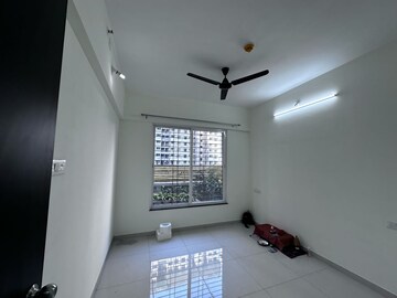 Room in 3 BHK Apartment at Kolte Patil Life Republic, Hinjewadi – for Rent