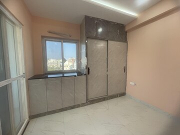 Room in 3 BHK Apartment at Manikonda – for Rent