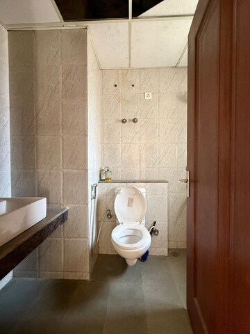 Bathroom in 3 BHK Apartment at Ghazipur – for Rent