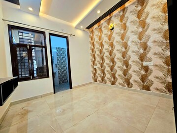 Master Bedroom in 3 BHK Builder Floor at Kishanpura – for Sale
