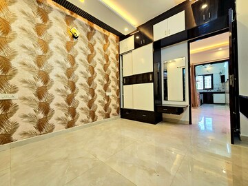Master Bedroom in 3 BHK Builder Floor at Kishanpura – for Sale