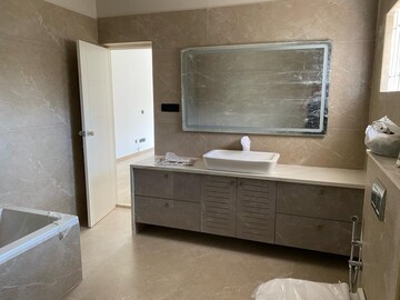 Bathroom in 5 BHK Independent House at Sathnur – for Sale