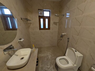 Bathroom in 4 BHK Builder Floor at Sector 9 – for Rent
