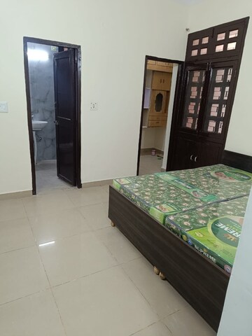 2 BHK Builder Floor For Rent in Jubilee Apartments, Sector 15