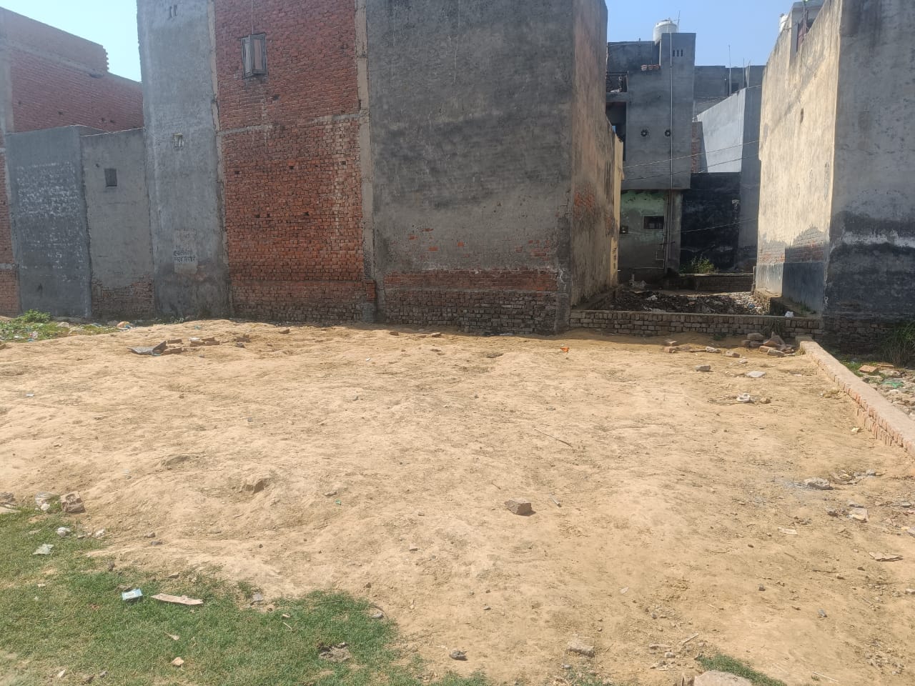 Plot For Sale in Royal Arcade Anand Vihar