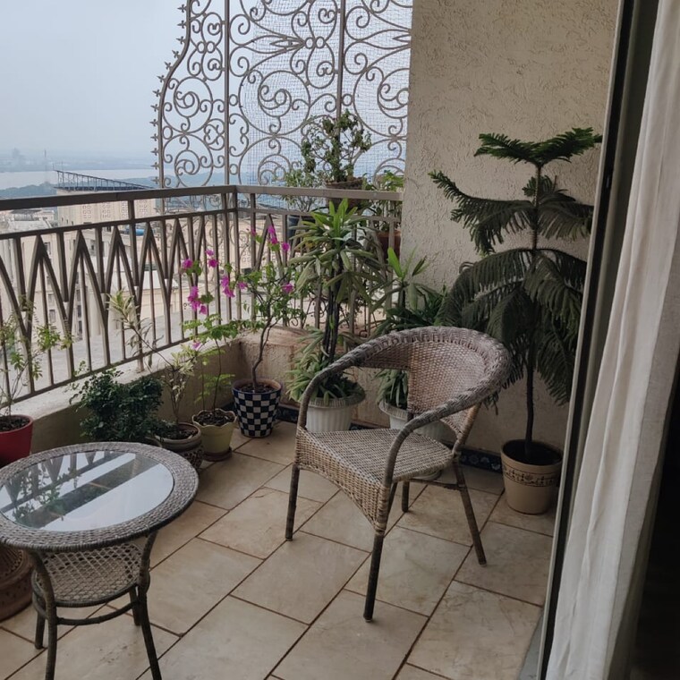 Balcony, hiranandani-marvela 4 Bedroom 1688 Sq.Ft. Apartment In Hiranandani Estate Thane 8455639