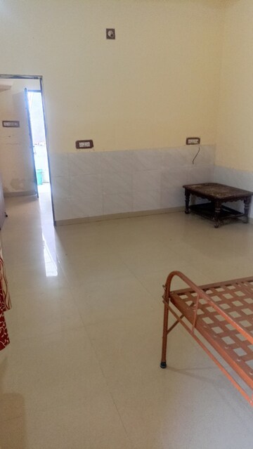 Room in 1 BHK Villa at Vejalpur – for Rent