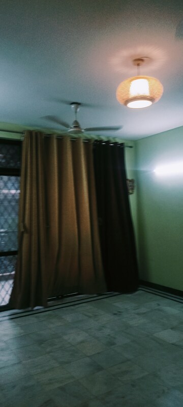 Bedroom in 2 BHK Builder Floor at Ansal Sushant Apartments, Sushant Lok I – for Rent