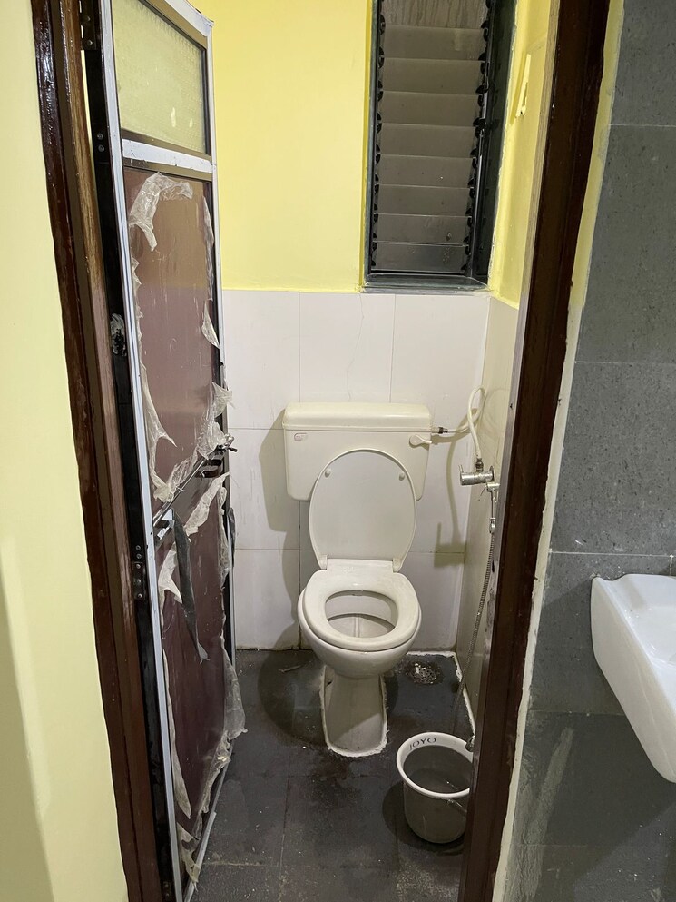 Bathroom, rutu-enclave 1 Bedroom 390 Sq.Ft. Apartment In Kasarvadavali Thane 8455795