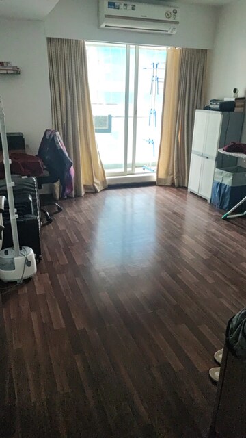 Bedroom in 3 BHK Apartment at Bandra West – for Rent