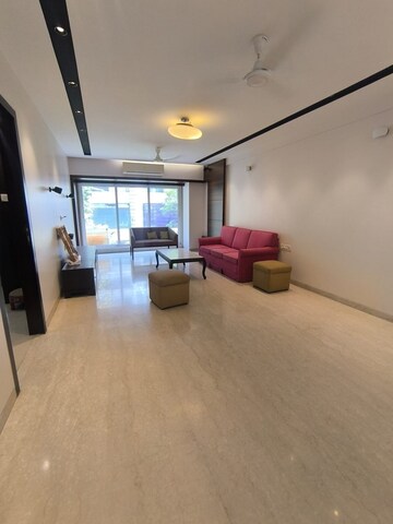 Living Room in 3 BHK Apartment at Khar West – for Rent