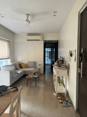 Living Room in 2 BHK Apartment at Santacruz West – for Rent