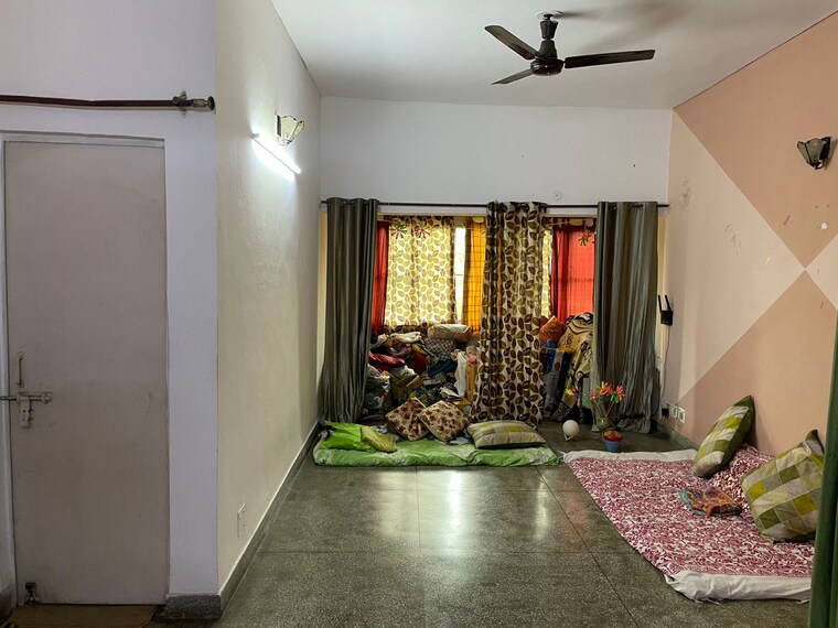 undefined, mayur vihar phase 1 extension 2.5 Bedroom 980 Sq.Ft. Apartment In Mayur Vihar Phase 1 Extension Delhi 8455818