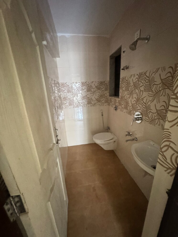 Bathroom, nalanda-chamber 2 Bedroom 727 Sq.Ft. Apartment In Naupada Thane 8455821