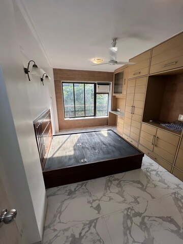 Bedroom in 2 BHK Apartment at Bandra West – for Rent