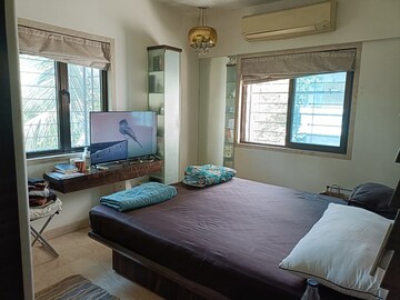 Bedroom in 2 BHK Apartment at Bandra West – for Rent