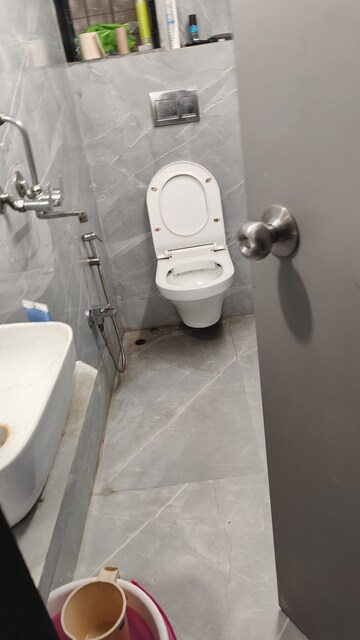 Bathroom in 1 BHK Apartment at Suyog CHS Andheri, Andheri West – for Rent